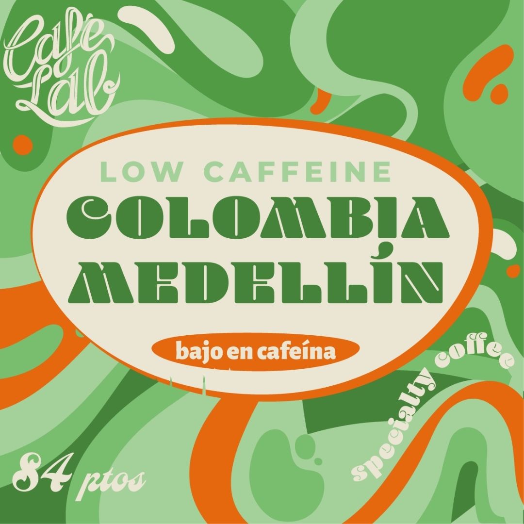 Colombia Low Caffeine   Varietal bourbon. Cultivado a 1.600 metros en Medellín. Fragancia floral y fresca. Aroma a chocolate y caramelo. Cuerpo ligero. Acidez cítrica. Persistencia en boca.   84 puntos - 3,00€   Cómpralo en nuestra tienda a 12€ - 250 gr.